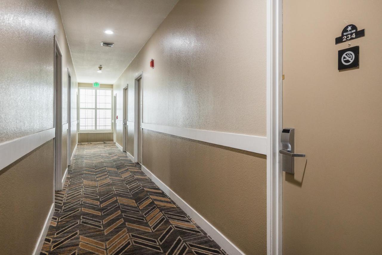 Travel Inn Sunnyvale Exterior photo